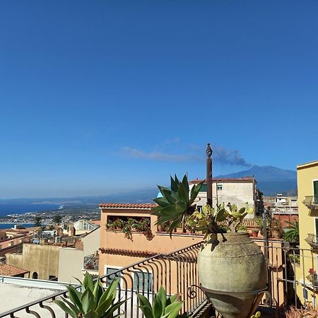 B&B Varo Taormina Exterior photo