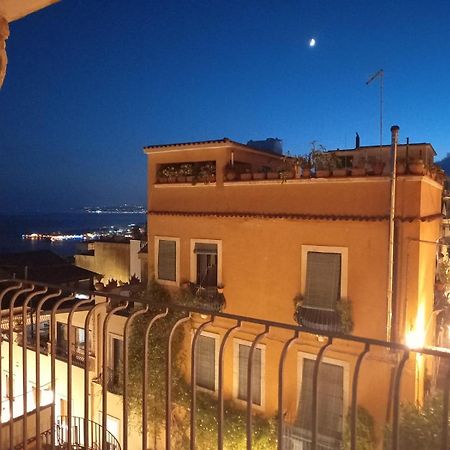 B&B Varo Taormina Exterior photo