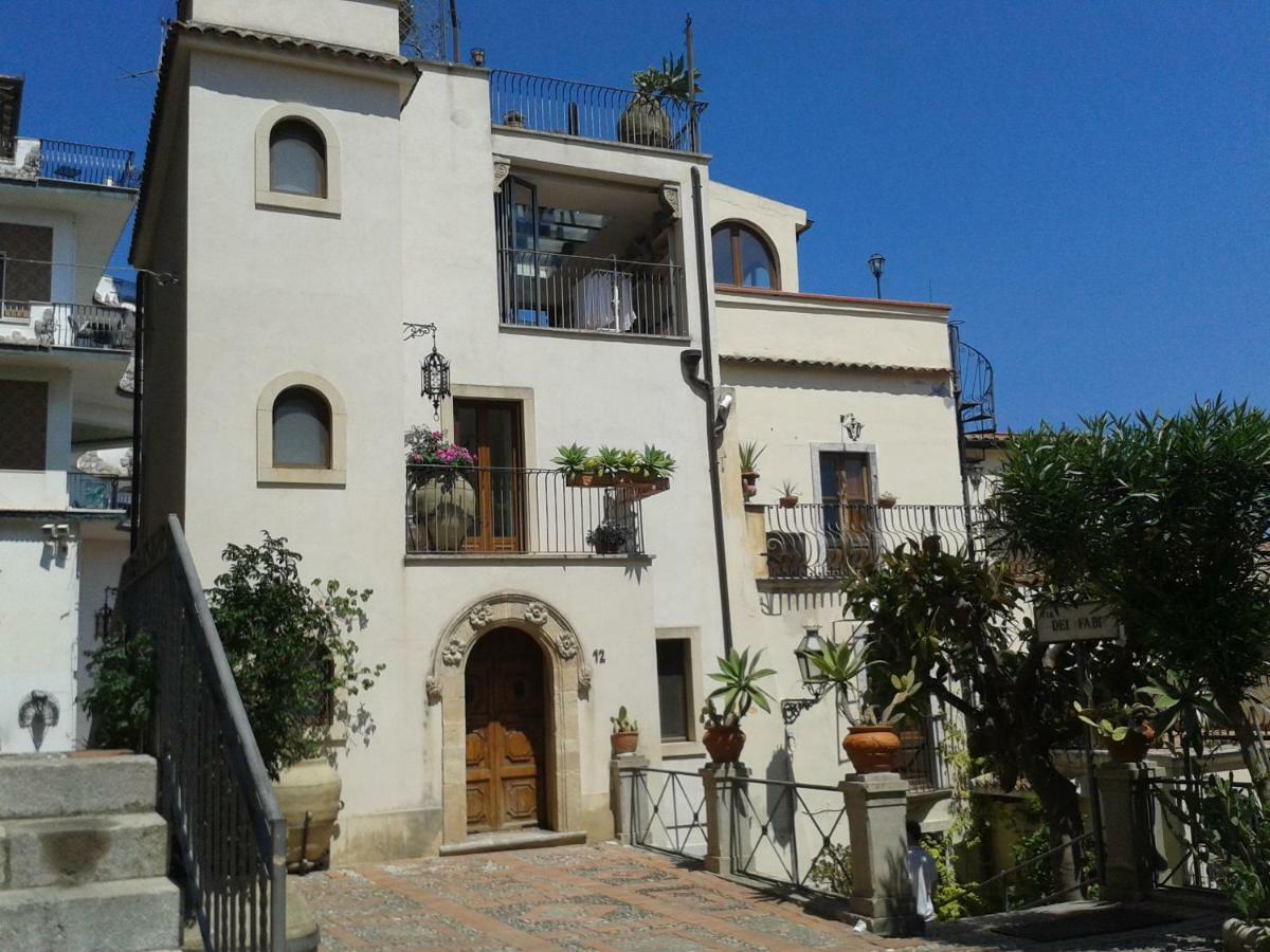 B&B Varo Taormina Exterior photo