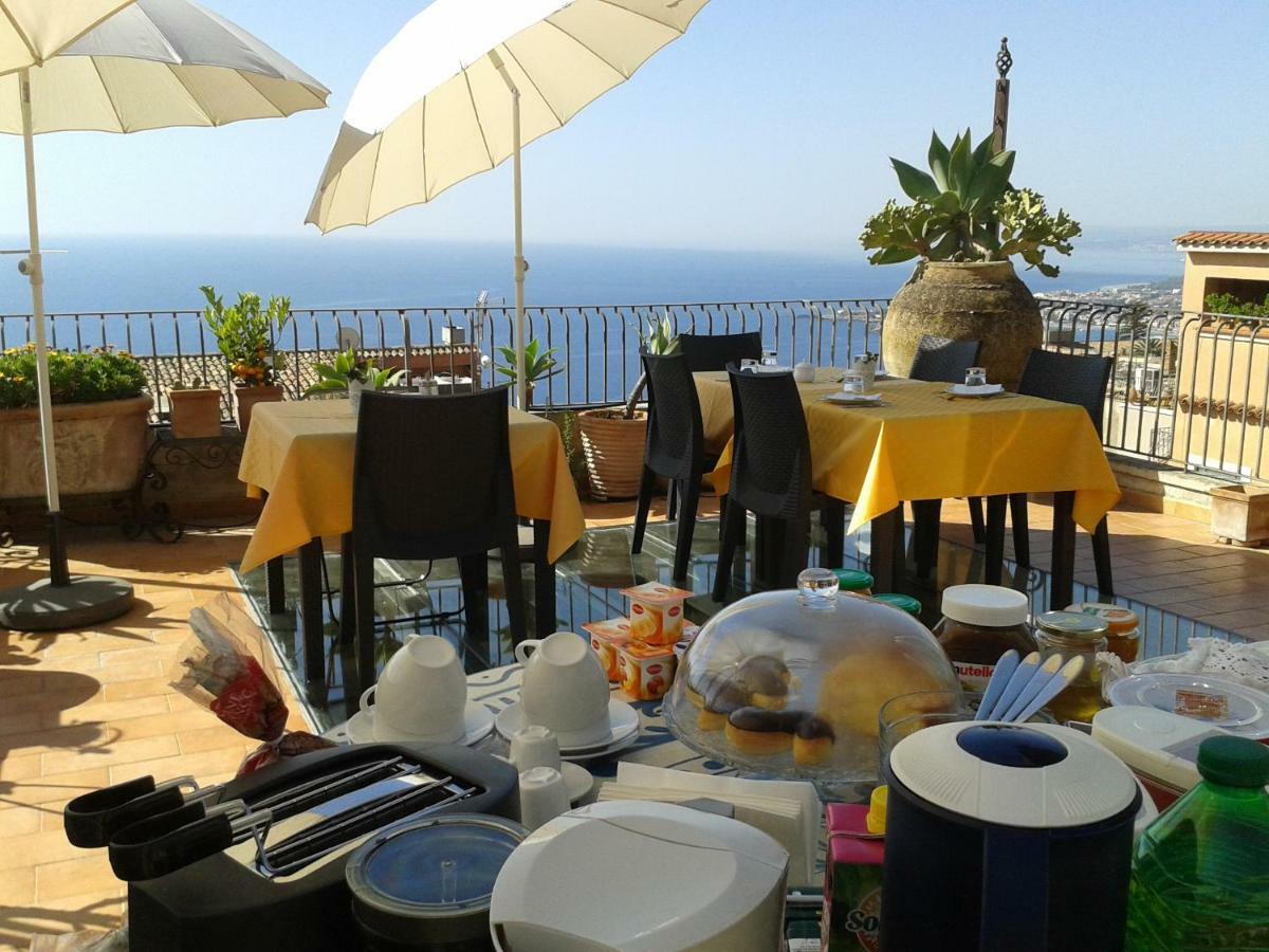 B&B Varo Taormina Exterior photo