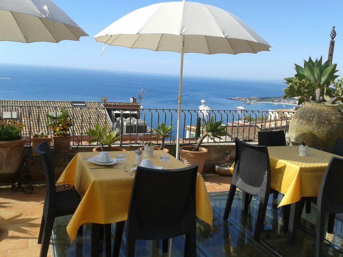 B&B Varo Taormina Exterior photo