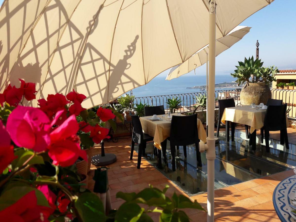 B&B Varo Taormina Exterior photo